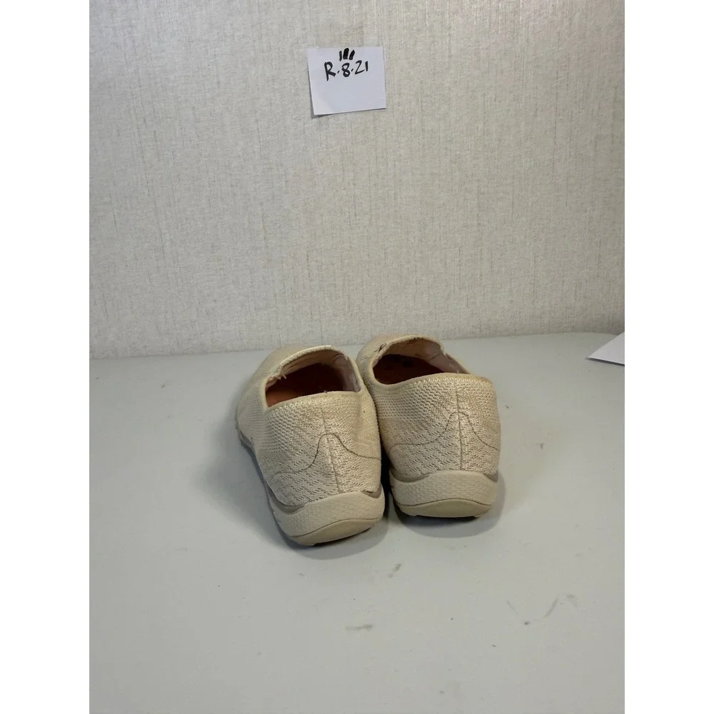 Skechers Relaxed Fit Air-Cooled Memory Foam Slip On Sneakers Beige 23045 NAT 7.5